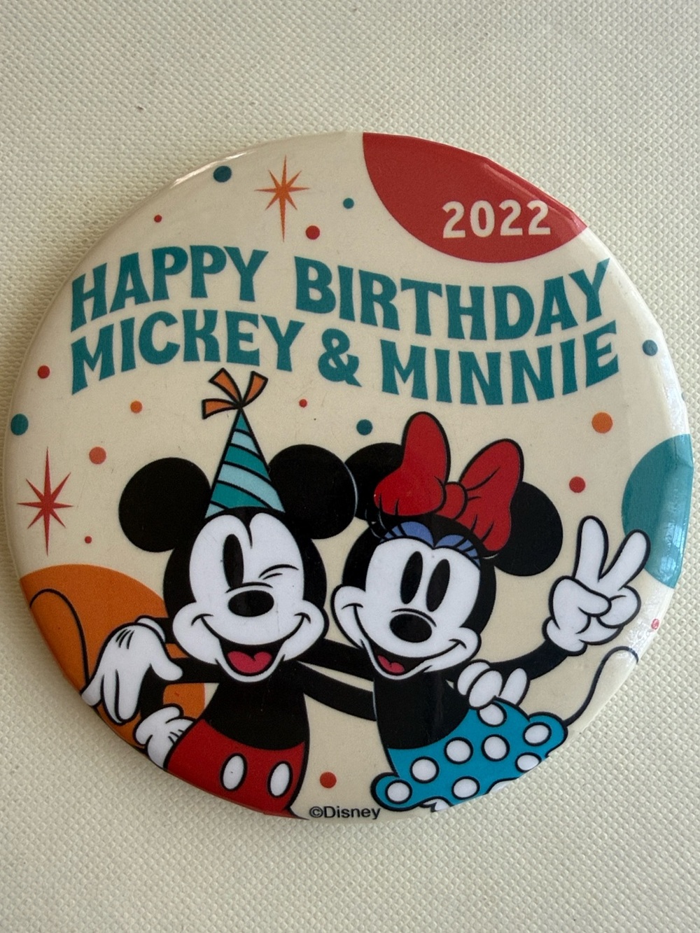 DISNEY RESORT ✨HAPPY BIRTHDAY MICKEY AND MINNIE✨2022✨ COLLECTIBLE PINBACK BUTTON